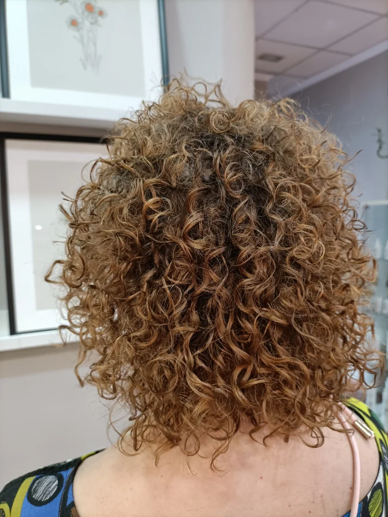 peinado curly en valencia