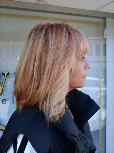 iluminaciones en el cabello oscuro