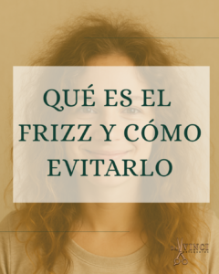 que es frizz en el pelo